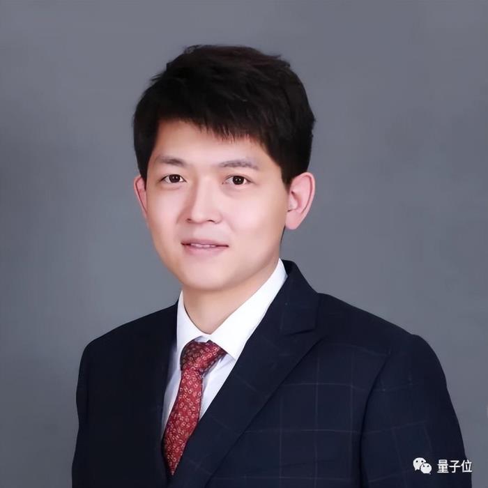 华为改进Transformer架构!盘古-π解决特征缺陷问题,同规模性能超LLaMA