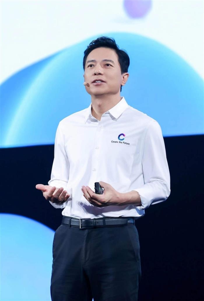 百度三大AI开发神器亮相！李彦宏：只要会说话就能成开发者