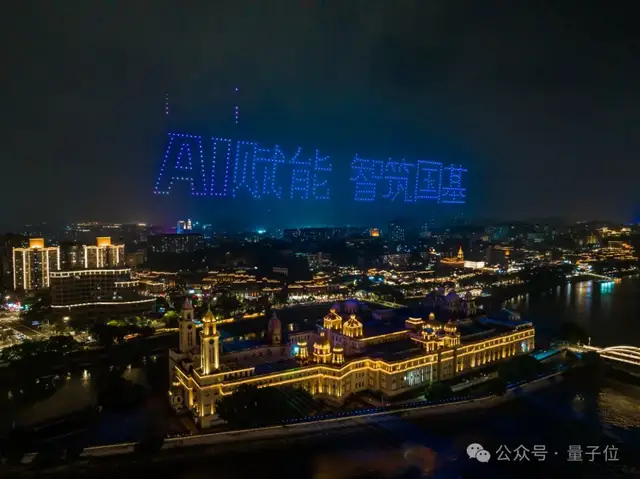 大模型“国家队”发力了 ,中国移动发布“万百千”