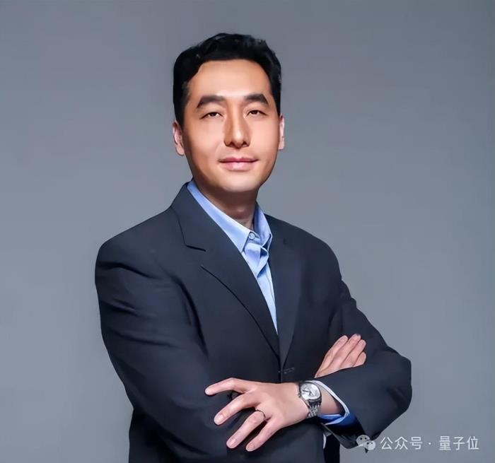 用硅模拟人脑,进度条走到了1/80